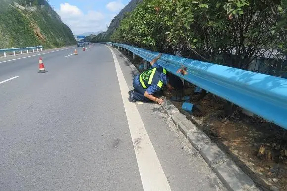 澄迈高速路波形护栏